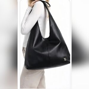 NIP Victoria’s Secret Black Bow Tote Hobo